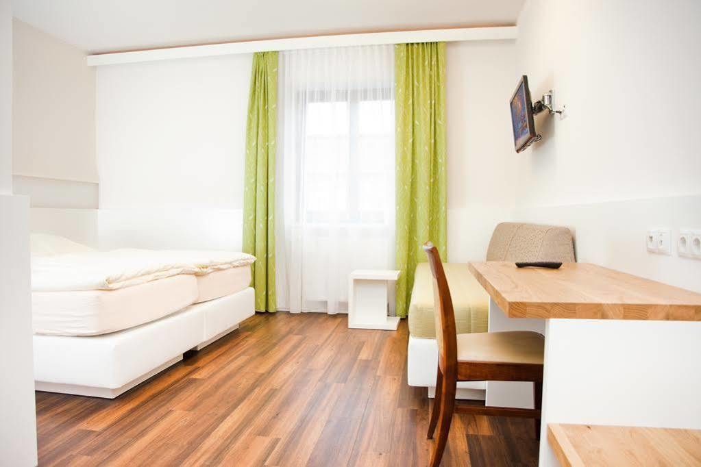 Gasthof Pack "Zur Lebing Au" Hartberg Dış mekan fotoğraf