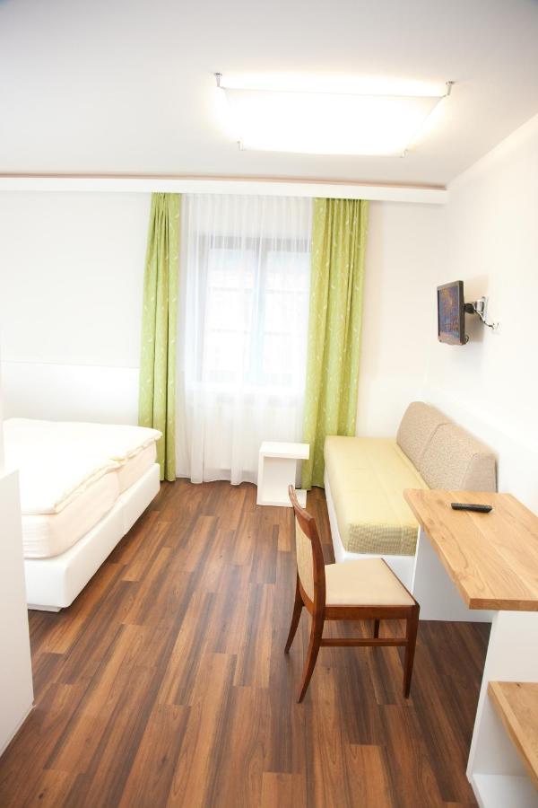 Gasthof Pack "Zur Lebing Au" Hartberg Oda fotoğraf